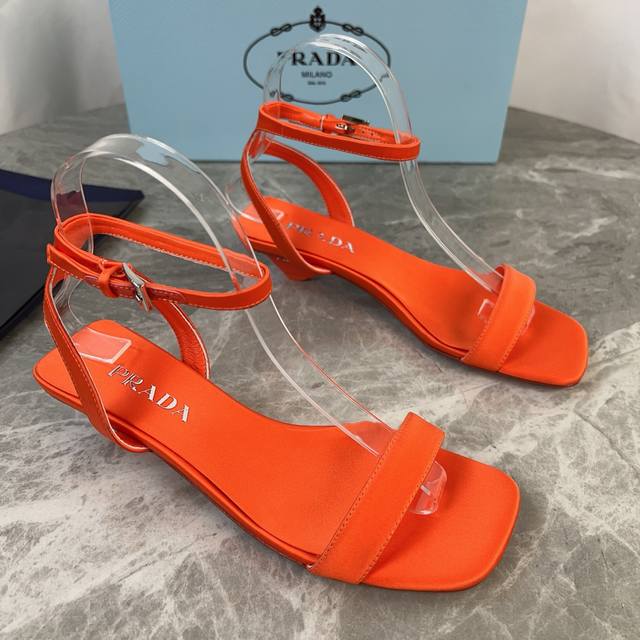 Latest top-tier version from P brand. Upper: Imported genuine silk satin. Lining