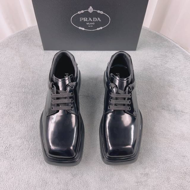 Prada New Style Outsole: Imported split-bead cowhide; Lining: Imported soft cowh