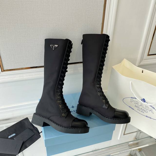Top-tier 2025 Sss heavy-duty release of Prada's latest long boots. Prada's early
