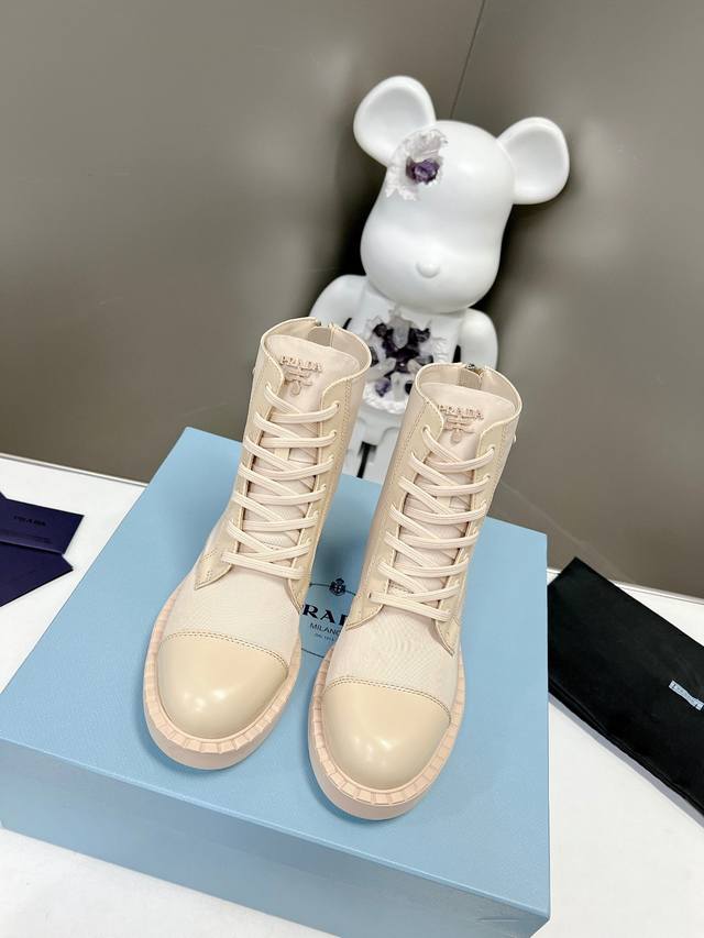 Factory Price P Prada Early Spring Runway Show Influencer's "Dreamy City Never S