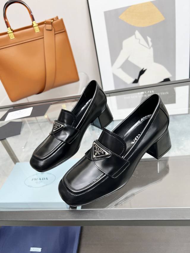 Prada 223 Spring/Summer New Arrival: Mary Jane Shoes! A super hot item from the
