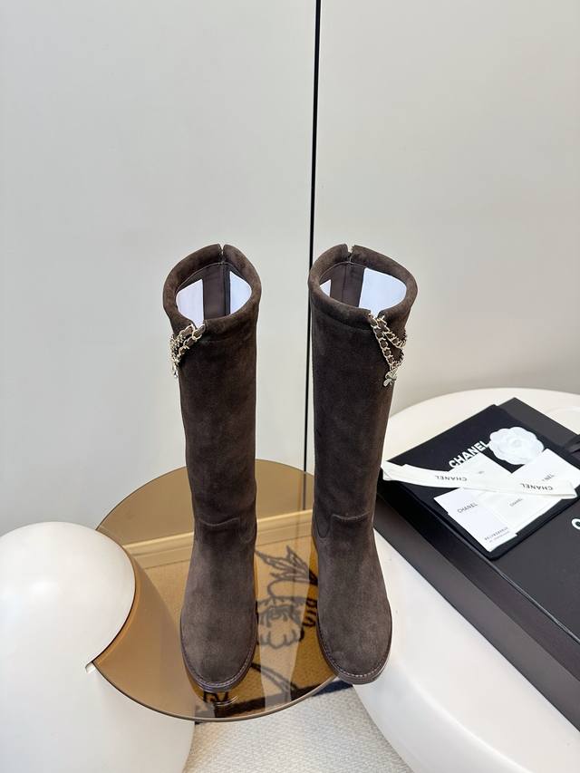 Chanel 25B Clover Chain Suede Riding Boots (Long Boots) Chanel 25B chain suede a