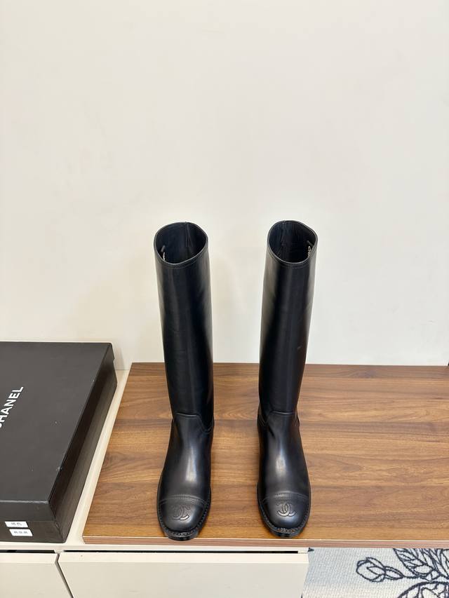 Chanel Fall/Winter New Style Rider Boots (Long Boots) These riding boots are tru