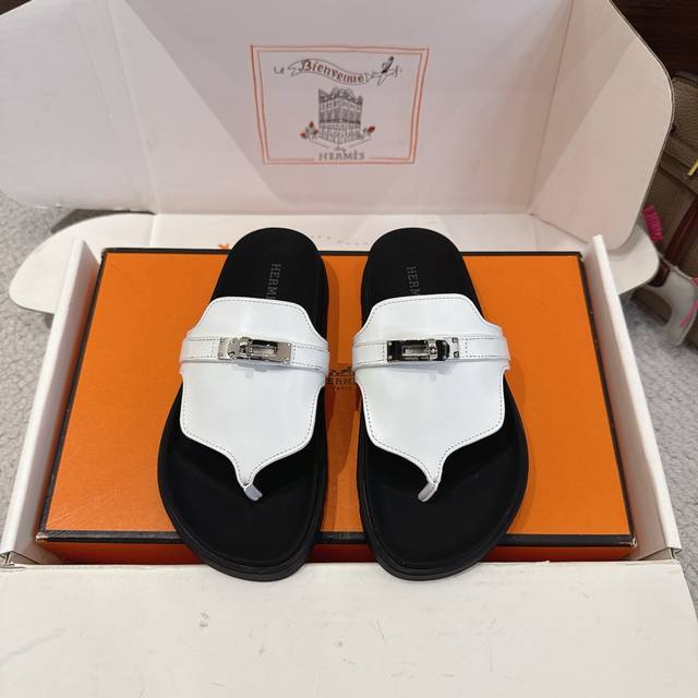 Factory Price P Hermes Classic Thong Sandals Empire Series Stylish and Versatile