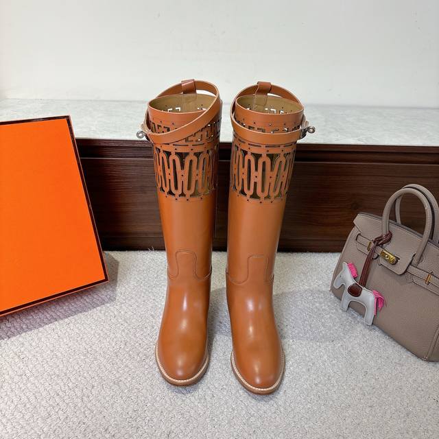 Laser-etched factory price. Hermes Jumping boots, stylish and versatile classic