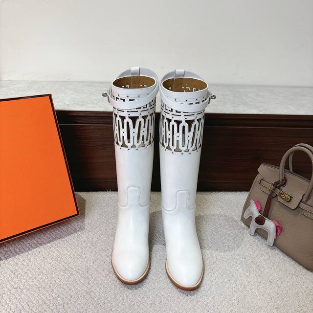 Laser-etched factory price. Hermes Jumping boots, stylish and versatile classic