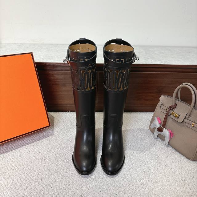 Laser-etched factory price. Hermes Jumping boots, stylish and versatile classic