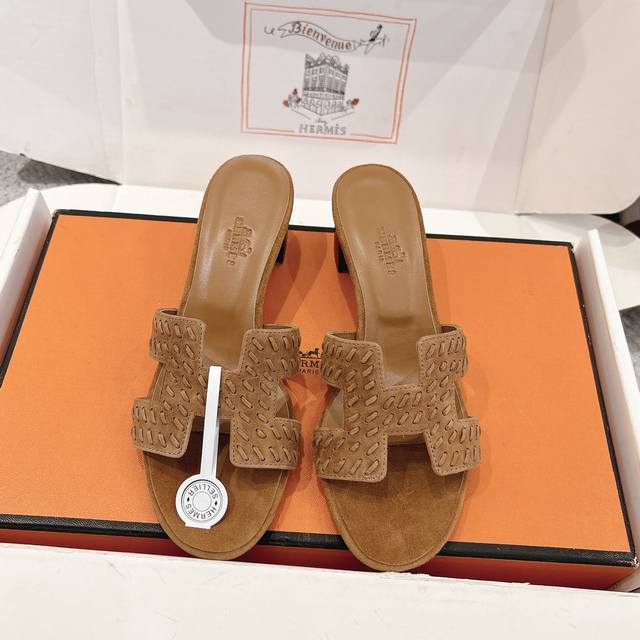 Factory Price P Hermes Oasis Sandals, stylish and versatile, super comfortable,