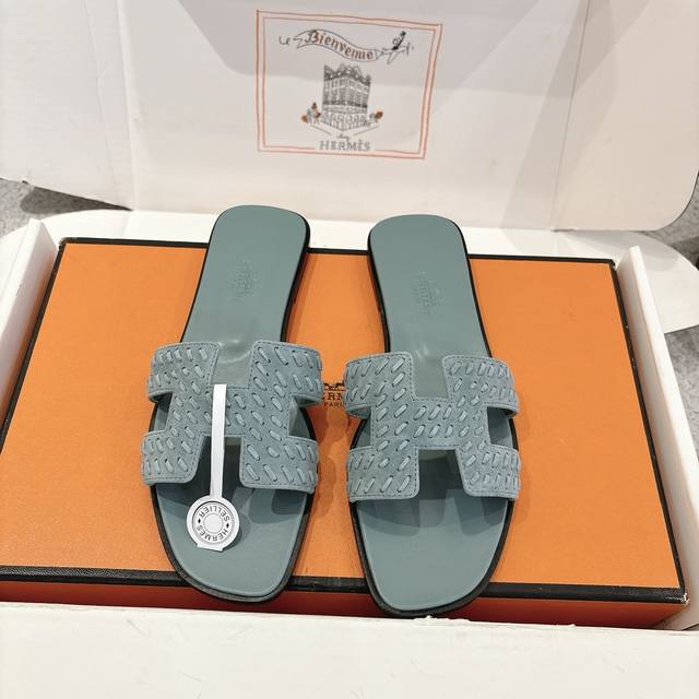 Factory Price P Hermes Oran Sandals, stylish and versatile, super comfortable. E