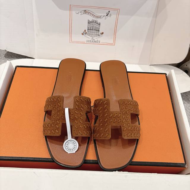 Factory Price P Hermes Oran Sandals, stylish and versatile, super comfortable. E