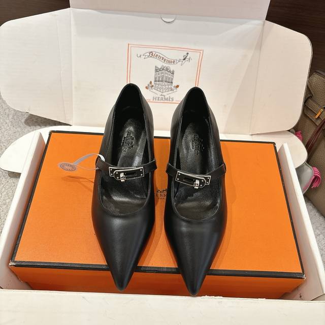 Leather buckle factory price. Hermes Kiara 40 high heels, original disassembly,