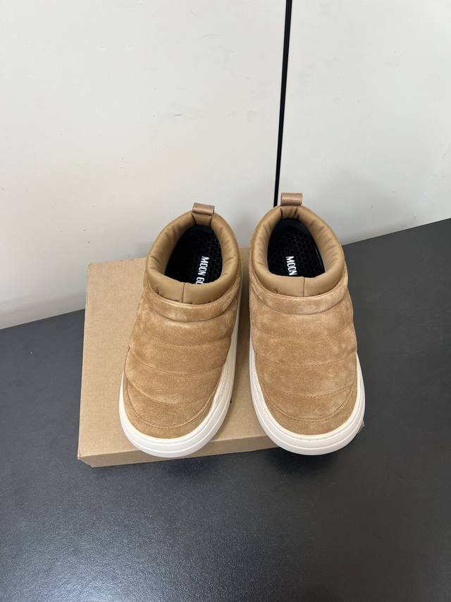 Moon Boot Luna Series 25 Autumn/Winter New Snow Boots A pair of shoes that don't