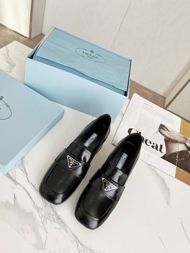 Prada 223 Spring/Summer New Arrival: Mary Jane Shoes! A super hot item from the