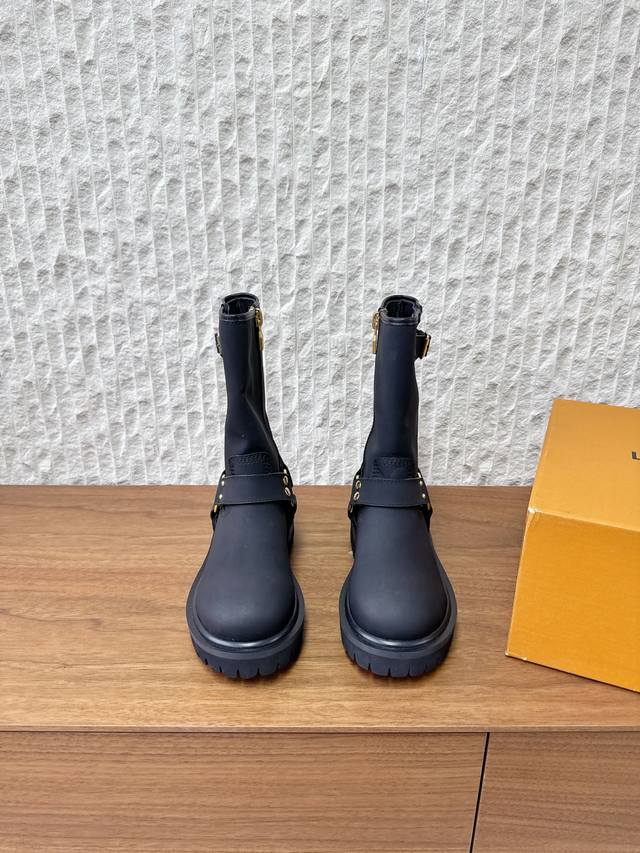 No Hamburgers - 220 G566 Louis Vuitton X Timberland Collaboration Louis Vuitton