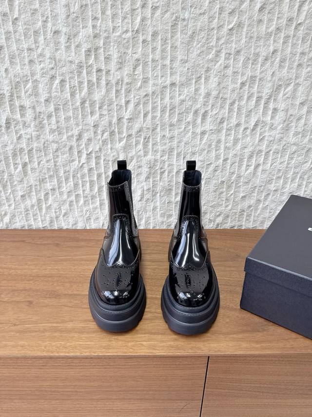 Alexander Wang 25Ss Autumn/Winter New Brogue Chelsea Boots (G172) - This boot co