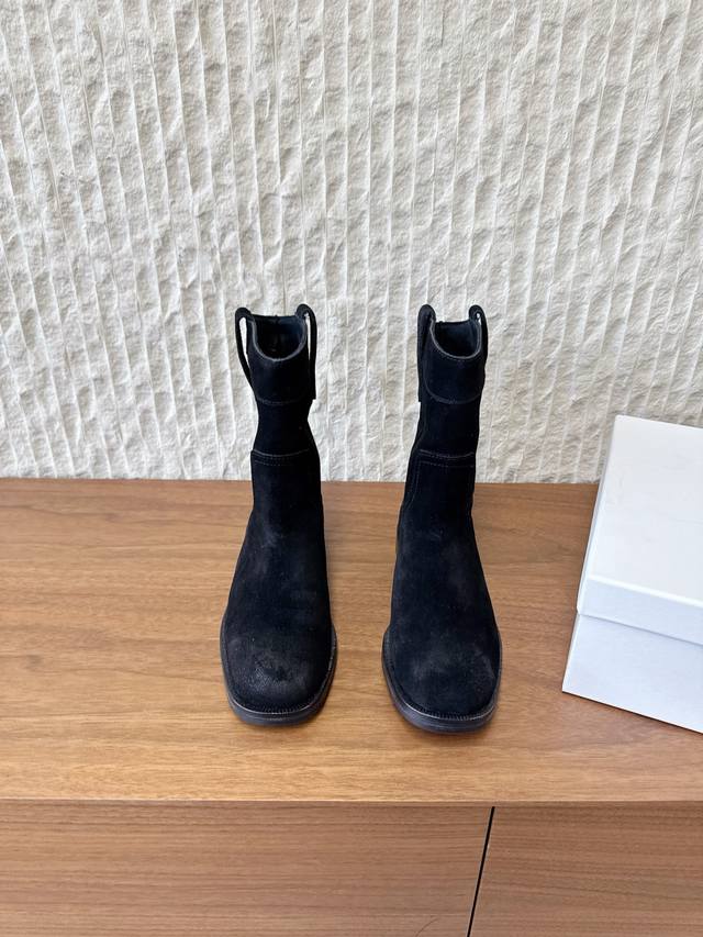 G299 Celine 25Ss Autumn/Winter New Retro Chunky Heel Chelsea Boots Ankle Boots C G299 Celine 25Ss Autumn/Winter New Retro Chunky Heel Chelsea Boots Ankle Boots C