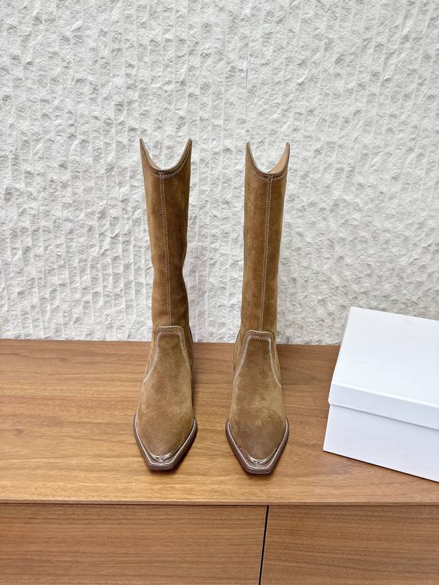 Niu Jing G299 Celine 25Ss Autumn/Winter New Retro Chunky Heel Chelsea Pointed To Niu Jing G299 Celine 25Ss Autumn/Winter New Retro Chunky Heel Chelsea Pointed To