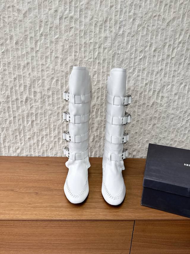 G101 Ann Demeulemesster, a niche streetwear brand, presents its new Fall/Winter