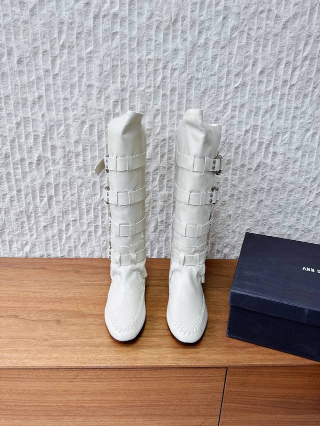 G101 Ann Demeulemesster, a niche streetwear brand, presents its new 2025 Autumn/