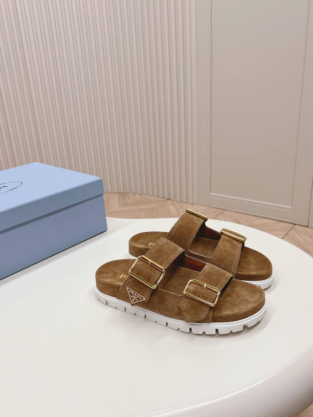 Latest Collection! Prada Spring/Summer New Sandals, Double-Breasted Slippers, La