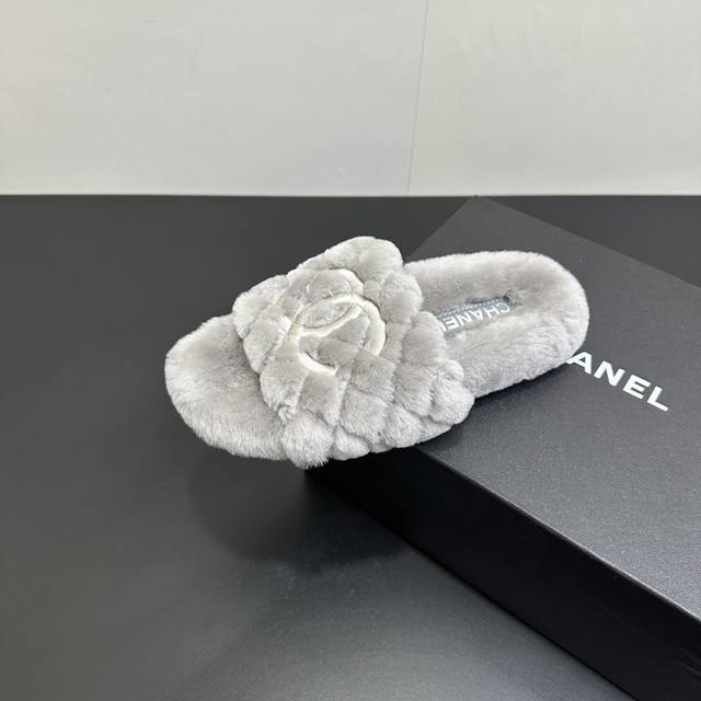 Chanel 25S Furry Wool Slippers, a hot new arrival in the early autumn collection
