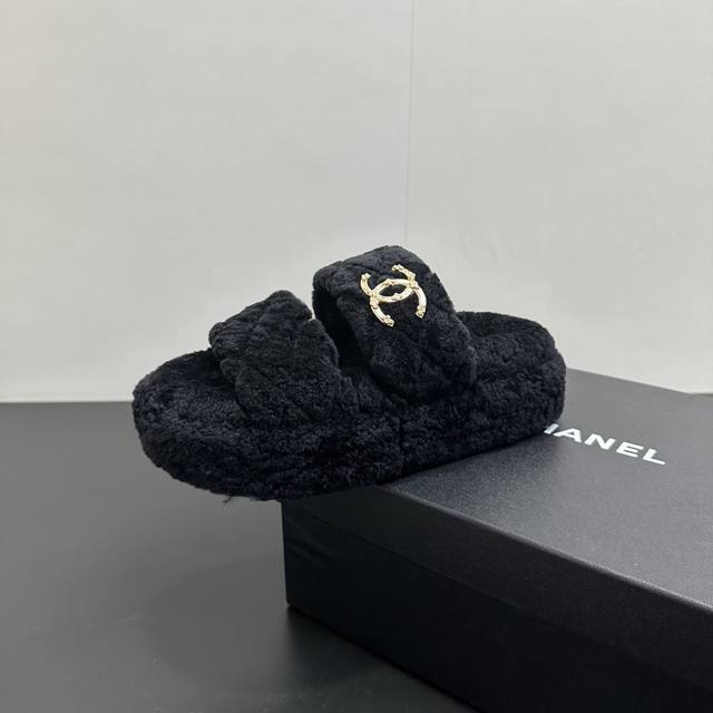 Chanel 2025 New Autumn/Winter Lazy Sheep Real Wool Slip-on ...