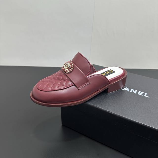 2025 Spring New Chanel Loafers/Matcha Shoes with Diamond Embroidery and Letter B