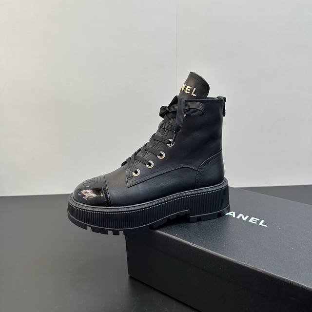 Chanel 2025 Fall/Winter Lambskin Lace-up Ankle Boots - New Arrival! The design i