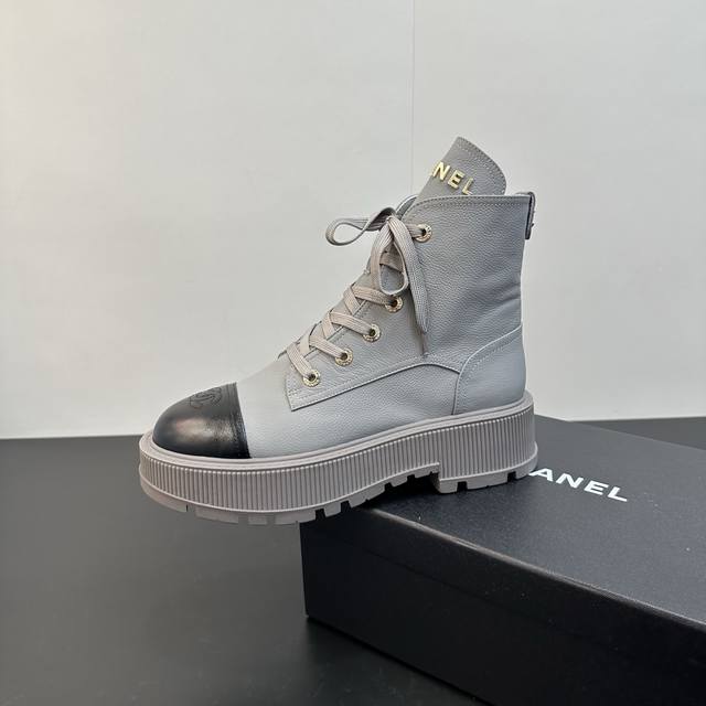 Chanel 2025 Fall/Winter Lambskin Lace-up Ankle Boots - New Arrival! The design i