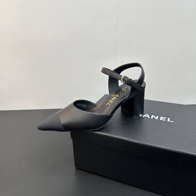 Factory Price P Chanel Mini High-Heeled Sandals with Open-Toe Design Exuding fem