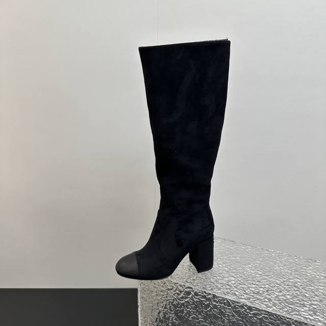 Chanel 's new patchwork knee-high boots, simple and elegant, fashionable and ver