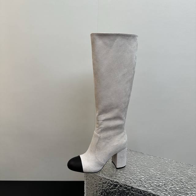 Chanel's new patchwork knee-high boots, simple and elegant, fashionable and vers