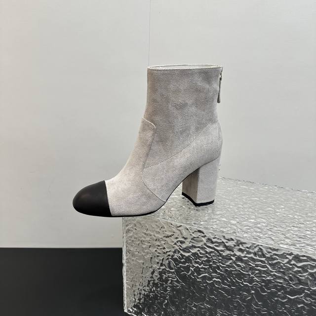 Chanel new patchwork ankle boots, simple and elegant, fashionable and versatile,