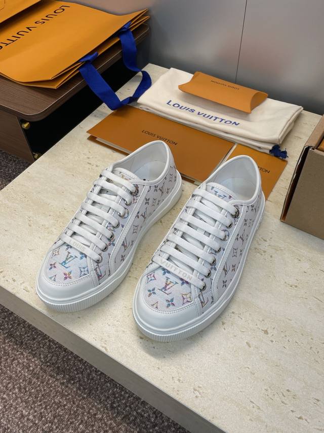 Factory Price Louis Vuitto* 2025 Autumn/Winter Haute Couture New Series Flat Lac