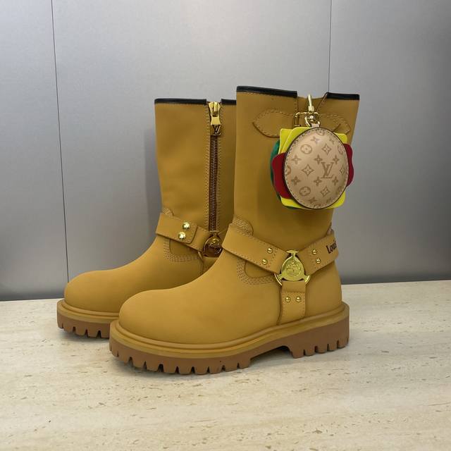 Factory direct price, no bag included. Louis Vuitton x Timberland collaboration