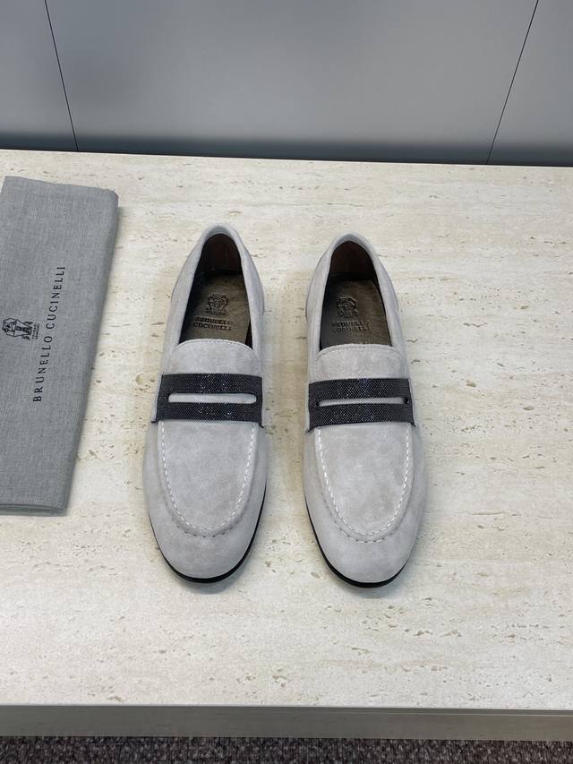 Brunello Cucineli 2025 Autumn/Winter New Beaded Women's Shoes Bc Flat Round Toe