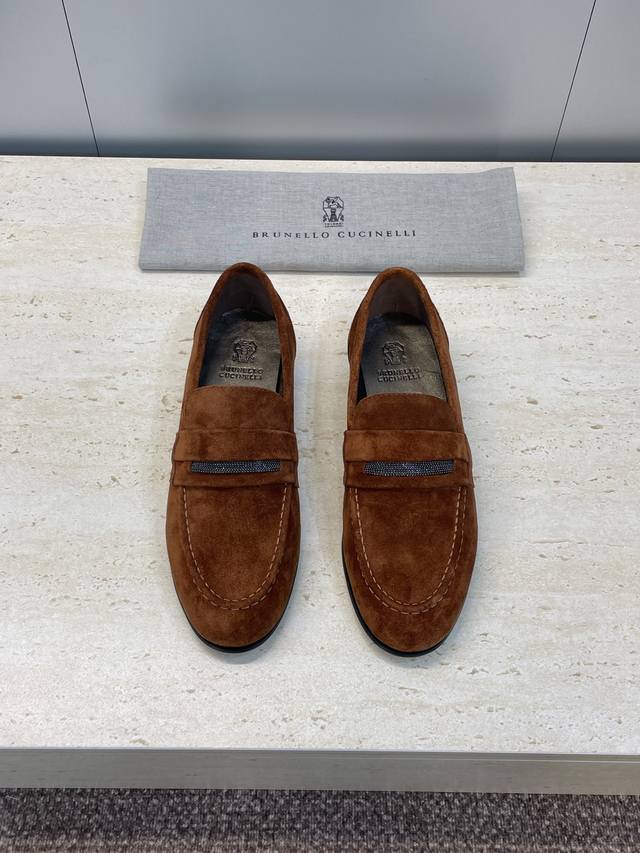 Brunello Cucineli 2025 Autumn/Winter New Beaded Women's Shoes Bc Flat Round Toe