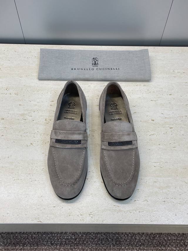 Brunello Cucineli 2025 Autumn/Winter New Beaded Women's Shoes Bc Flat Round Toe