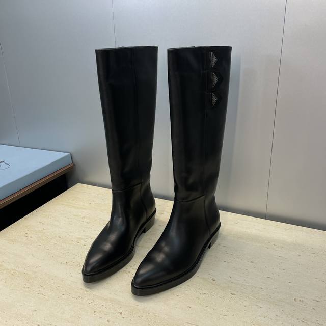 Factory Price Prada 2025 Autumn/Winter New Nomadic Style High-Top Knee-Length Mo