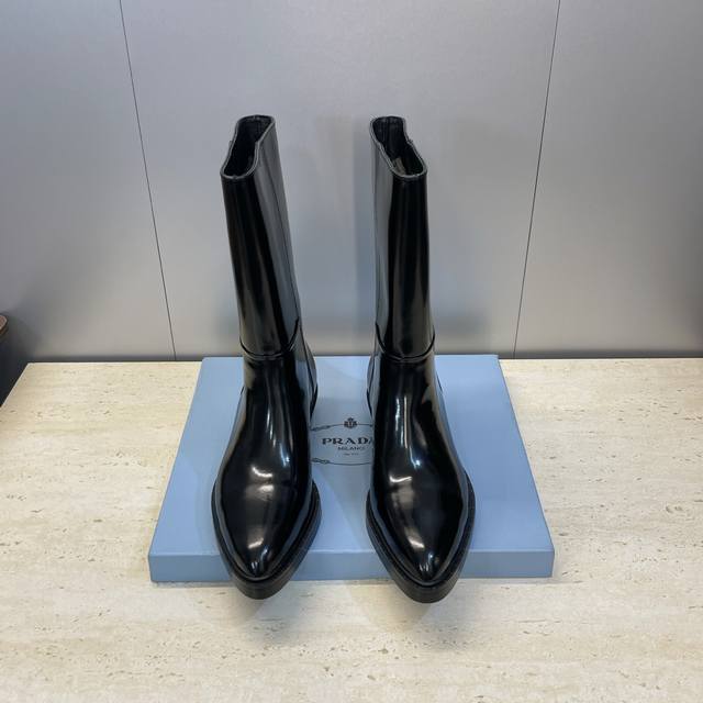 Factory Price Prada 2025 Autumn/Winter New Nomadic Style Mid-Calf Motorcycle Boo