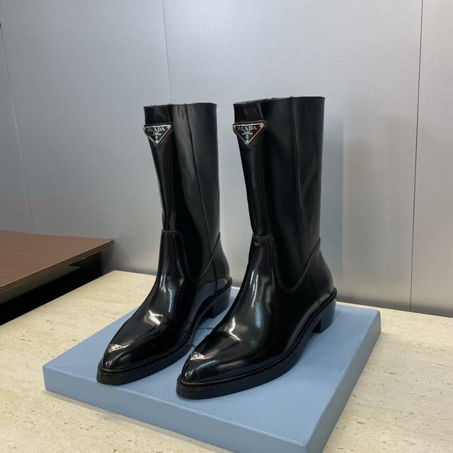 Factory Price Prada 2025 Autumn/Winter New Nomadic Style Mid-Calf Motorcycle Boo