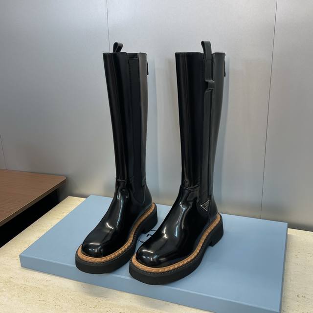 Factory Price Prada 2025 Autumn/Winter New Punk Style Low Heel High-Top Knee-Len