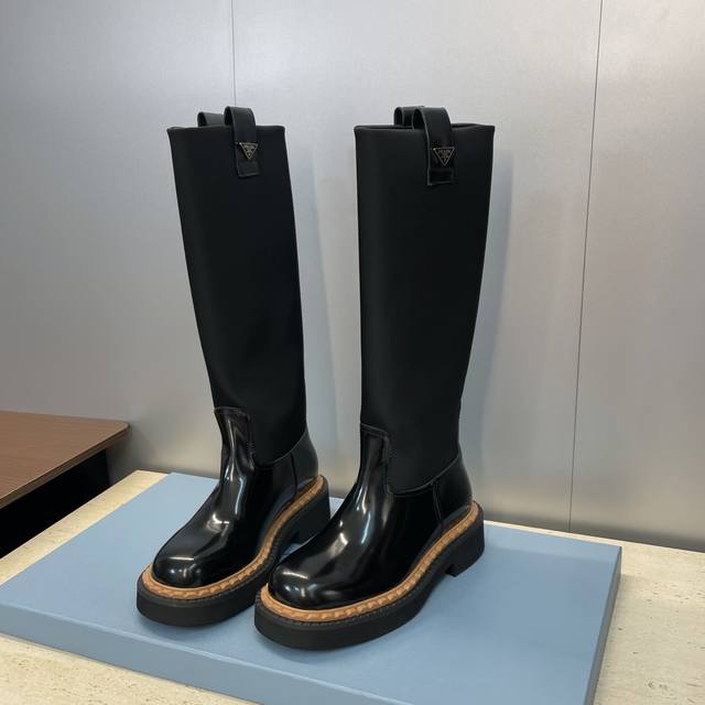 Factory Price Prada 2025 Autumn/Winter New Punk Style Low Heel High-Top Knee-Len