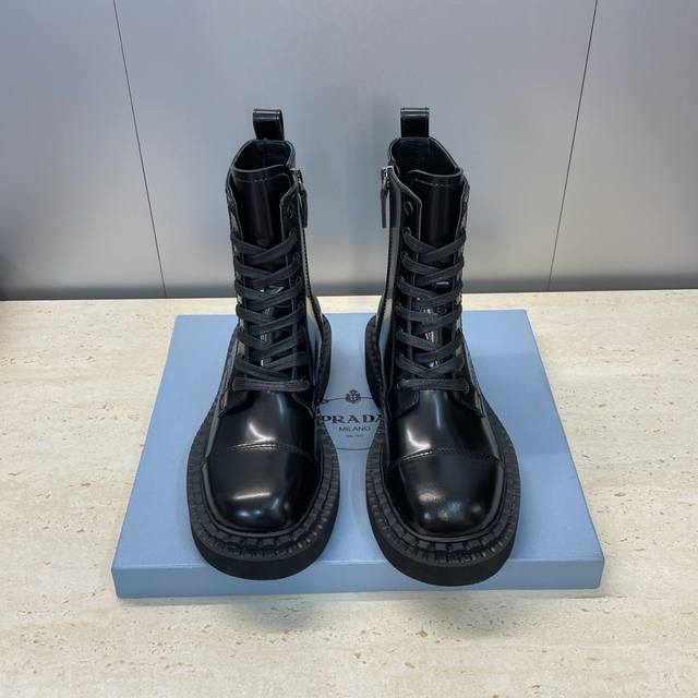 Factory Price Prada 2025 Autumn/Winter New Punk Style Side Zipper Low Heel Motor