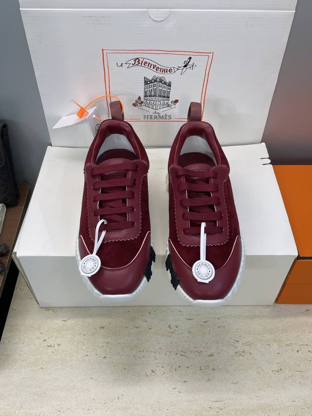 Factory direct price, comes with a full set of airplane boxes. Top-quality Dongg