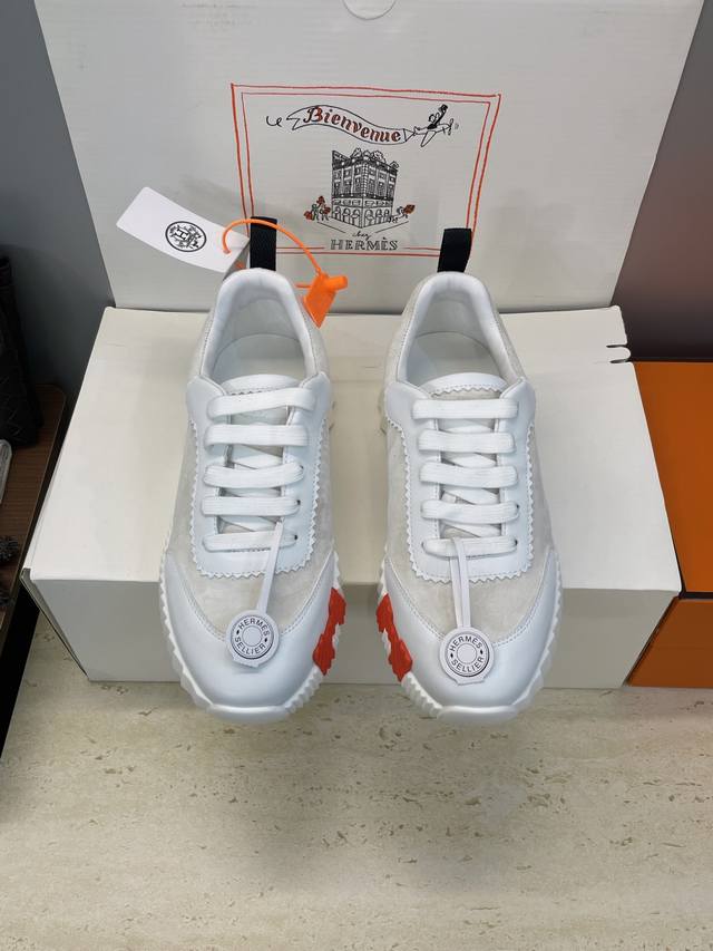 Factory direct price, comes with a full set of airplane boxes. Top-quality Herme