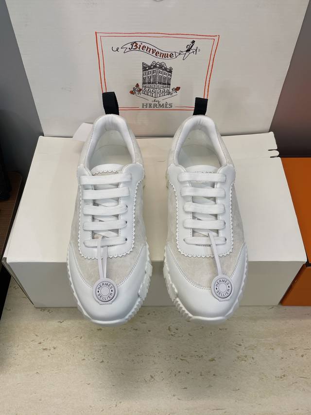 Factory direct price, comes with a full set of airplane boxes. Top-quality Herme