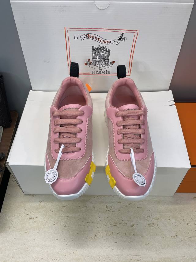 Factory direct price, comes with a full set of airplane boxes. Top-quality Dongg