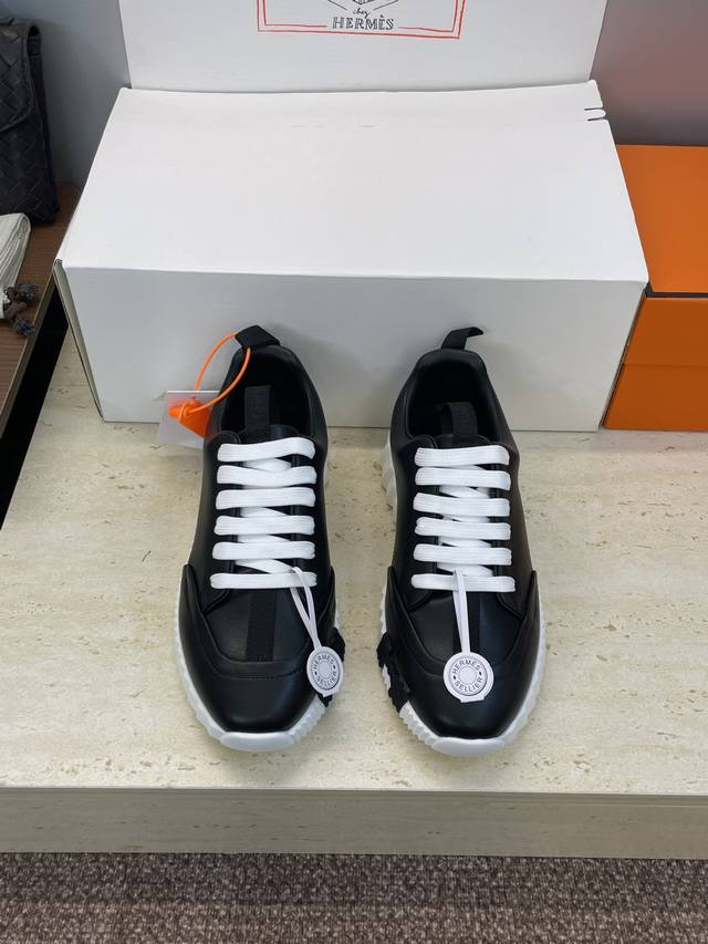 Factory direct price, comes with a full set of airplane boxes. Top-quality Dongg