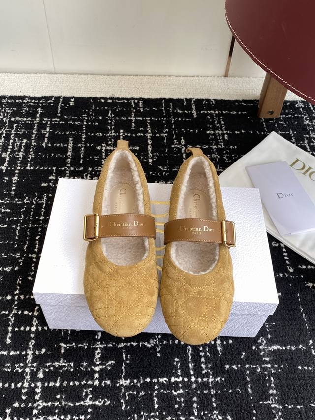 High-quality Dior 25Ss Autumn/Winter New Arrival Wool Mary Jane Ballet Flats. So